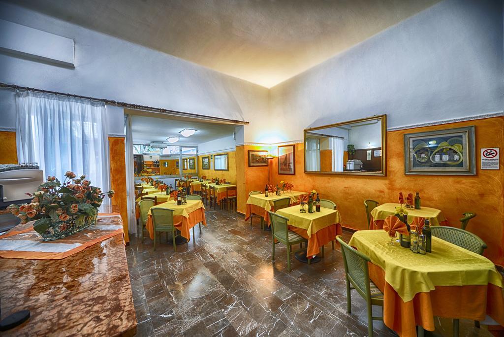 Hotel Midy Viareggio Exteriör bild