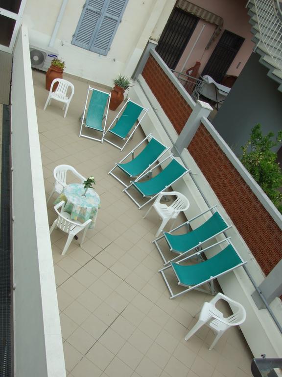 Hotel Midy Viareggio Exteriör bild