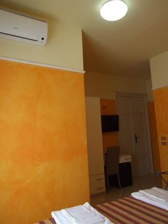 Hotel Midy Viareggio Exteriör bild